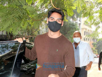 Photos: Ahan Shetty and Suniel Shetty spotted at Hakim Aalim salon in Khar