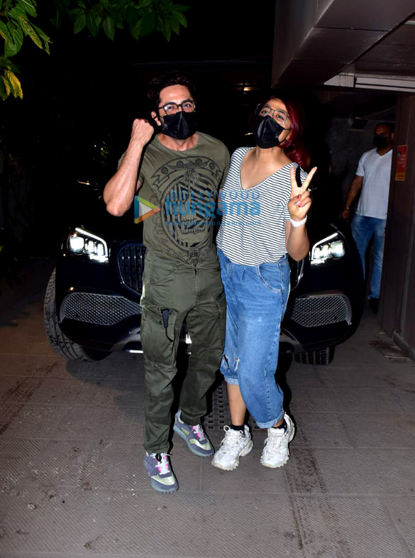 photos ayushmann khurrana and tahira kashyap khurrana snapped in juhu 4