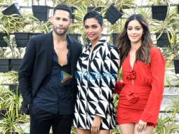 Photos: Deepika Padukone, Siddhant Chaturvedi, Ananya Panday and Shakun Batra snapped promoting their film Gehraiyaan at Taj Lands End, Bandra Photos: Deepika Padukone, Siddhant Chaturvedi, Ananya Panday and Shakun Batra snapped promoting their film Gehraiyaan at Taj Lands End, Bandra