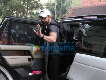 Photos: Emraan Hashmi spotted outside a gym in Bandra