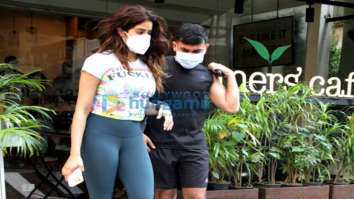 Photos: Janhvi Kapoor spotted at Farmers’ Cafe in Bandra