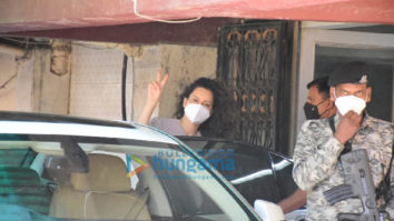 Photos: Kangana Ranaut and Rakul Preet Singh spotted in Bandra