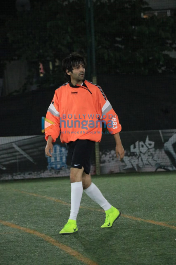 photos kartik aaryan snapped at football ground in juhu 4 2