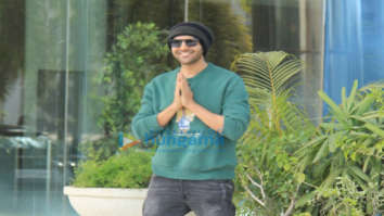 Photos: Kartik Aaryan snapped in Andheri