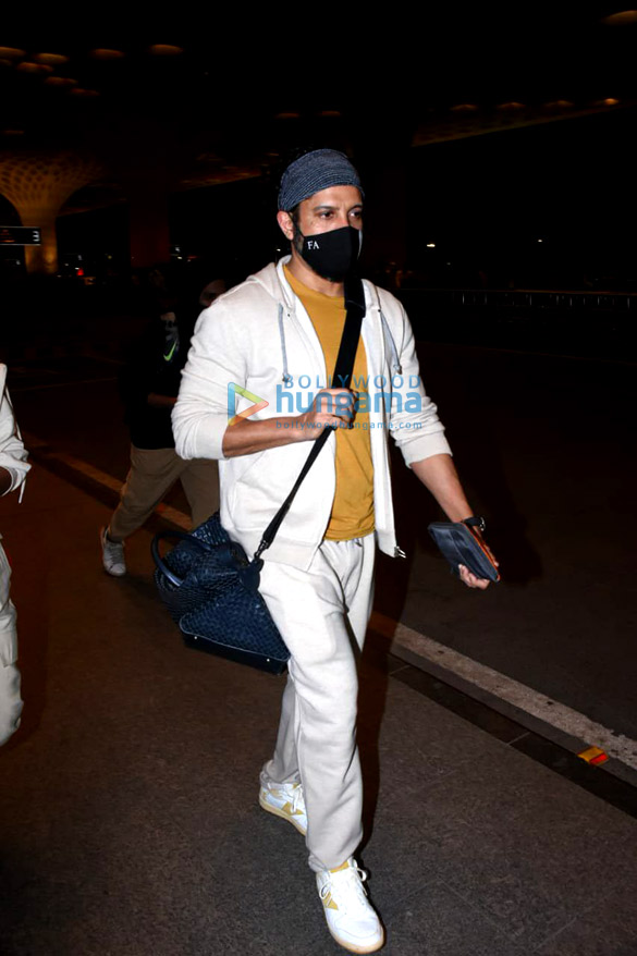 photos katrina kaif farhan akhtar shweta tiwari snapped at the airport 2