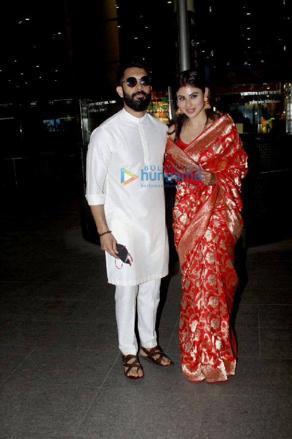 photos mouni roy suraj nambiar and sidharth malhotra snapped at the airport 3