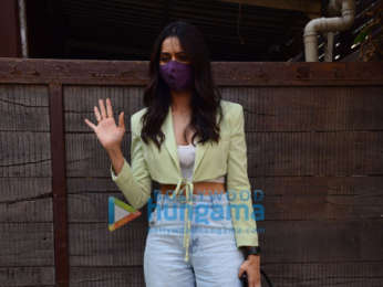 Photos: Rakul Preet Singh snapped at a dubbing studio in Khar