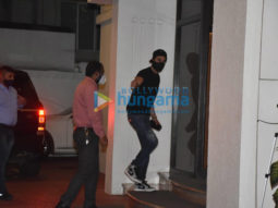 Photos: Ranbir Kapoor snapped at Anand Pandit’s office in Juhu