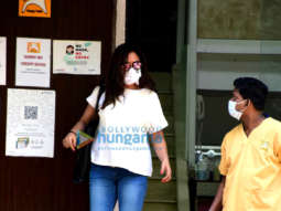 Photos: Richa Chadda spotted at a pet clinic in Khar