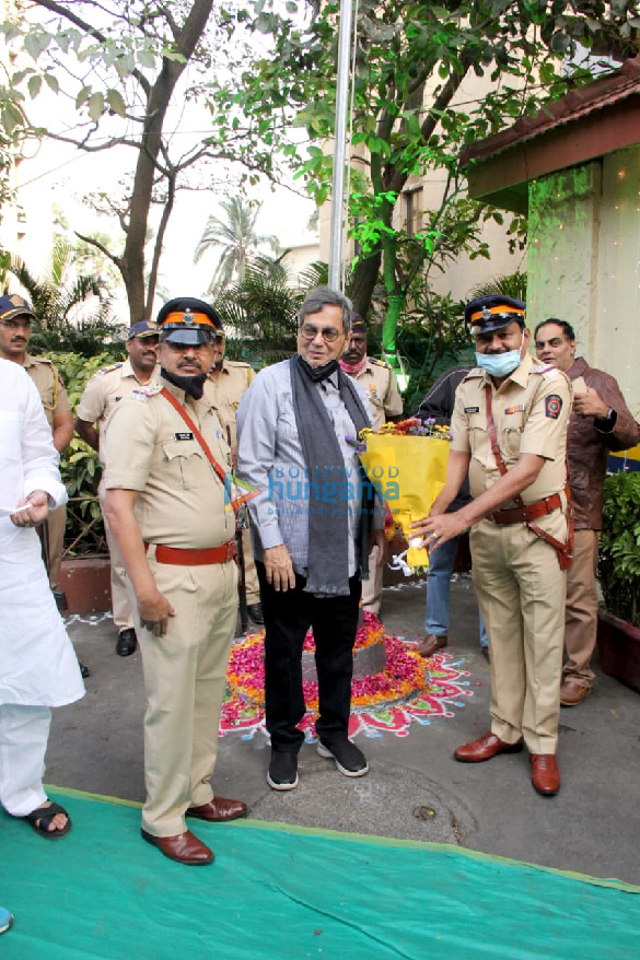 photos subhash ghai spotted at flag hosting at mount mary on republic day 2022 1