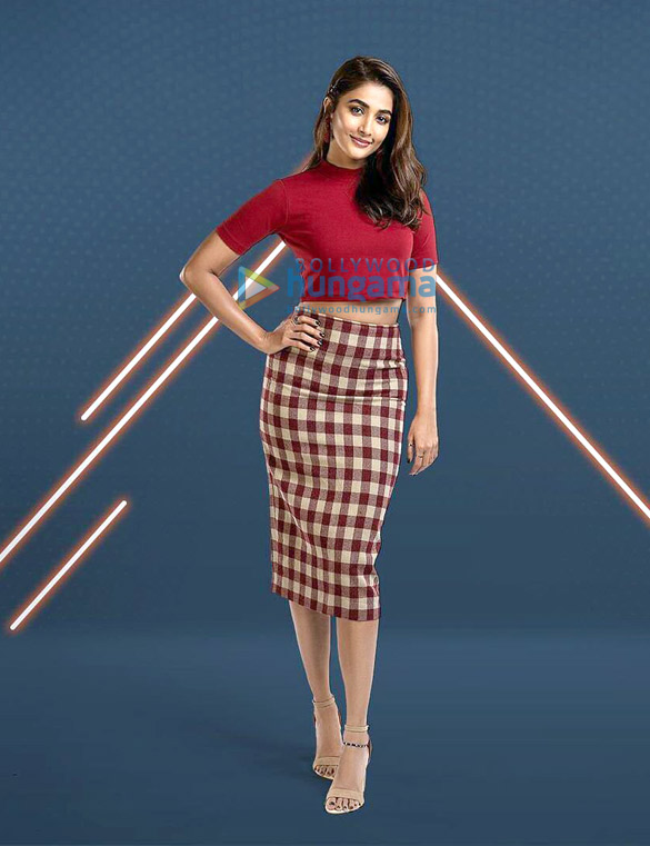 pooja hegde 2 44