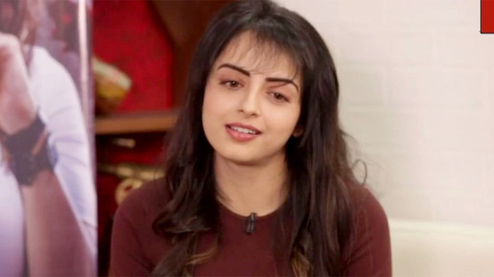 Shrenu Parikh: “Aamna Sharif, how do you look so pretty always?”| Rapid Fire Shrenu Parikh: “Aamna Sharif, how do you look so pretty always?”| Rapid Fire