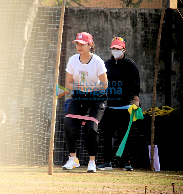 anushka sharma snapped while training for her role as jhulan goswami in the film chakda xpress 5 anushka sharma snapped while training for her role as jhulan goswami in the film chakda xpress 5