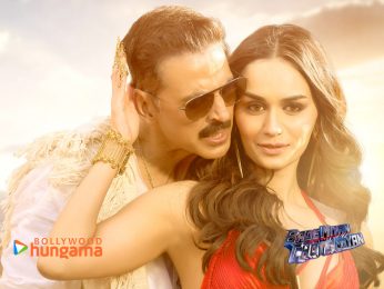 Movie Wallpapers Of Bade Miyan Chote Miyan