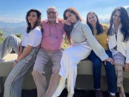 Bride-to-be Shibani Dandekar poses with sister Anusha Dandekar & family before the wedding with Farhan Akhtar