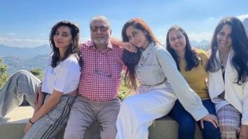 Bride-to-be Shibani Dandekar poses with sister Anusha Dandekar & family before the wedding with Farhan Akhtar