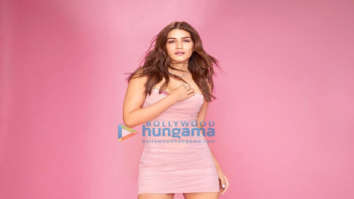 Celebrity Photos of Kriti Sanon