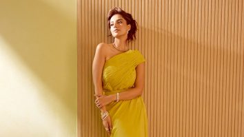 Celebrity wallpaper of Meenakshi Chaudhary