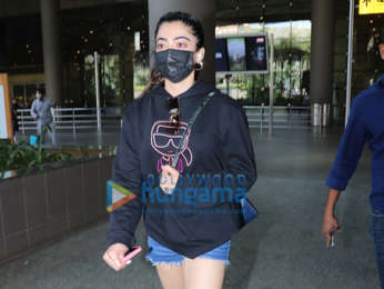 Photos: Alia Bhatt goes traditional for her airport look; Rashmika Mandanna keeps it chic