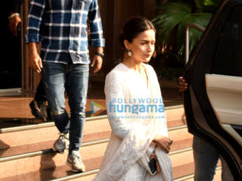 Photos: Alia Bhatt spotted in Bandra for Gangubai Kathiawadi promotions