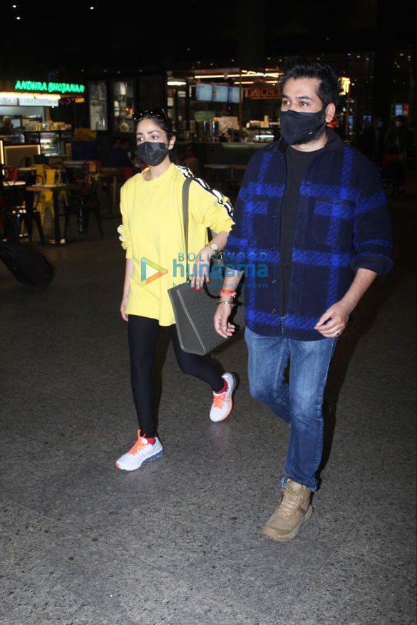 photos arbaaz khan malaika arora and others snapped at the airport 1