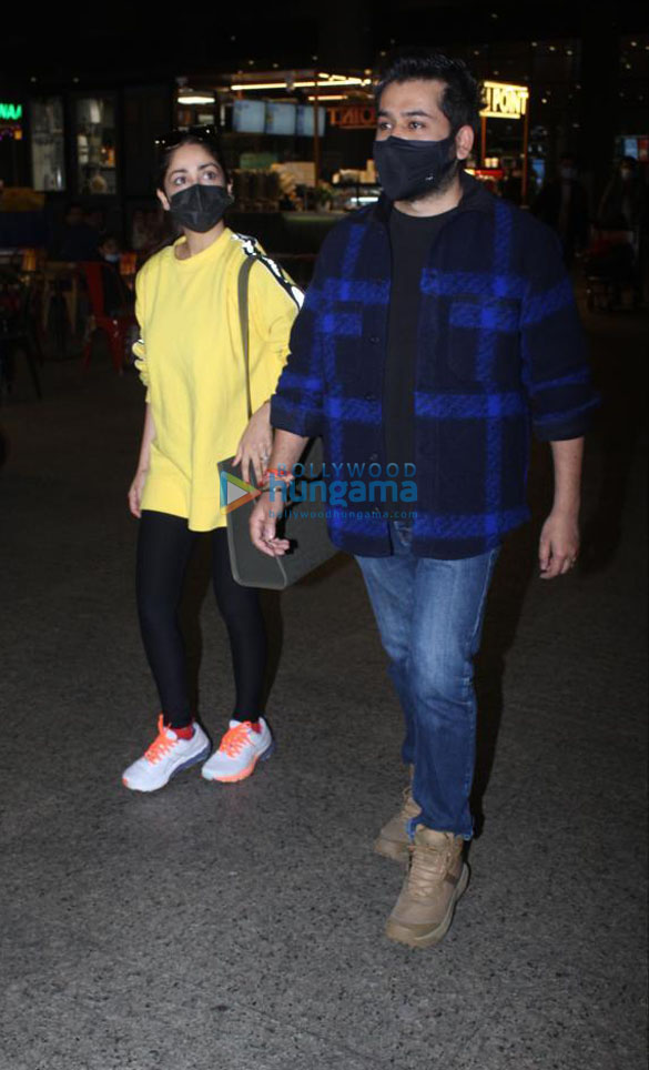 photos arbaaz khan malaika arora and others snapped at the airport 2