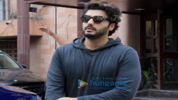 Photos: Arjun Kapoor gets snapped in his casual avatar outside a dubbing studio in Andheri