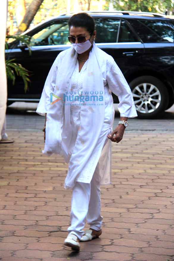 photos bappi lahiris family organises a prayer meet in the memory of the late music composer 00 7