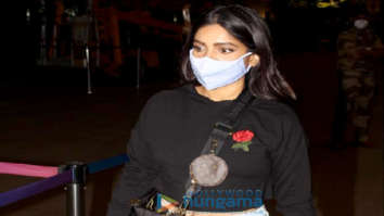 Photos: Bhumi Pednekar and Farhan Akhtar snapped at the airport