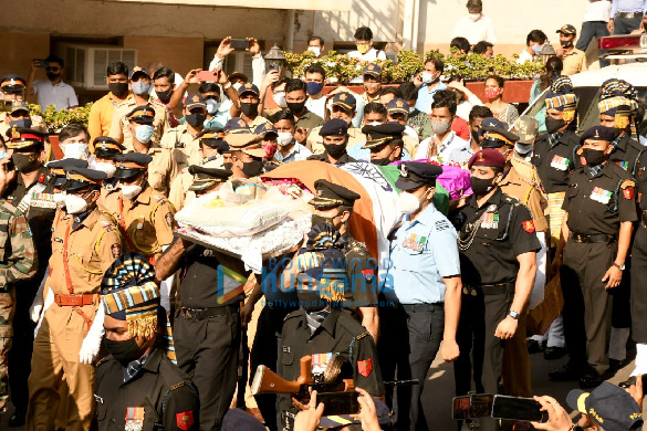 photos celebs attend lata mangeshkars state funeral5 4
