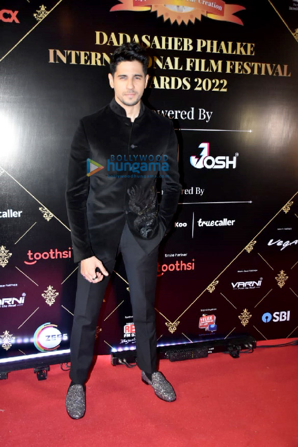 photos celebs grace the dadasaheb phalke international film festival awards 20224 2