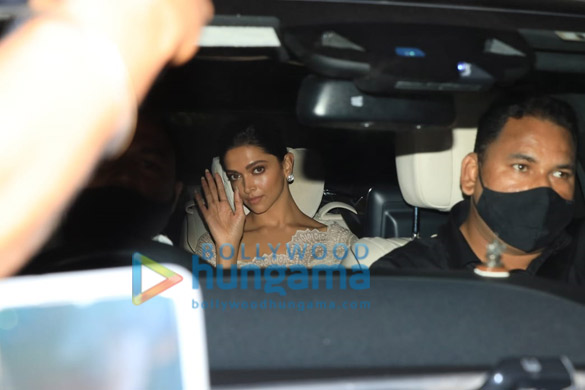 photos deepika padukone snapped arriving to watch the alia bhatt starrer gangubai kathiawadi 3