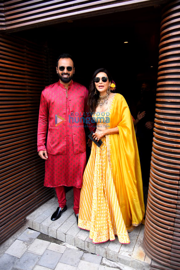 Photos: Karishma Tanna and Varun Bangera snapped at their mehendi ceremony Photos: Karishma Tanna and Varun Bangera snapped at their mehendi ceremony