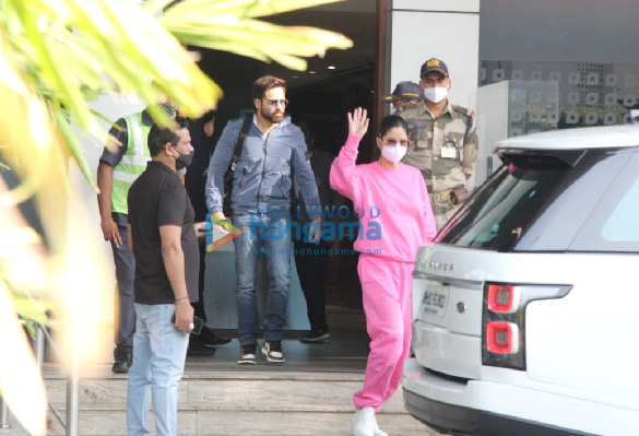 photos katrina kaif stands out in an all pink get track suit as she arrives at the kalina airport with salman khan and emraan hashmi 4