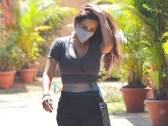 Photos: Malaika Arora dons a casual look as she was spotted leaving from Diva Yoga in Bandra