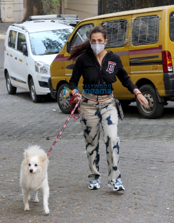Photos: Malaika Arora spotted in Bandra Photos: Malaika Arora spotted in Bandra