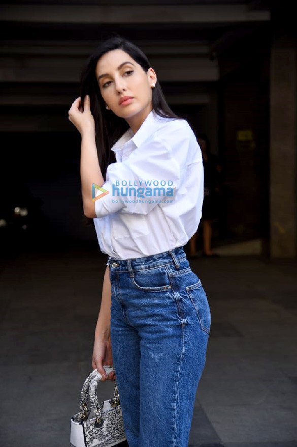 photos nora fatehi spotted at anil kapoors office in santacruz 4