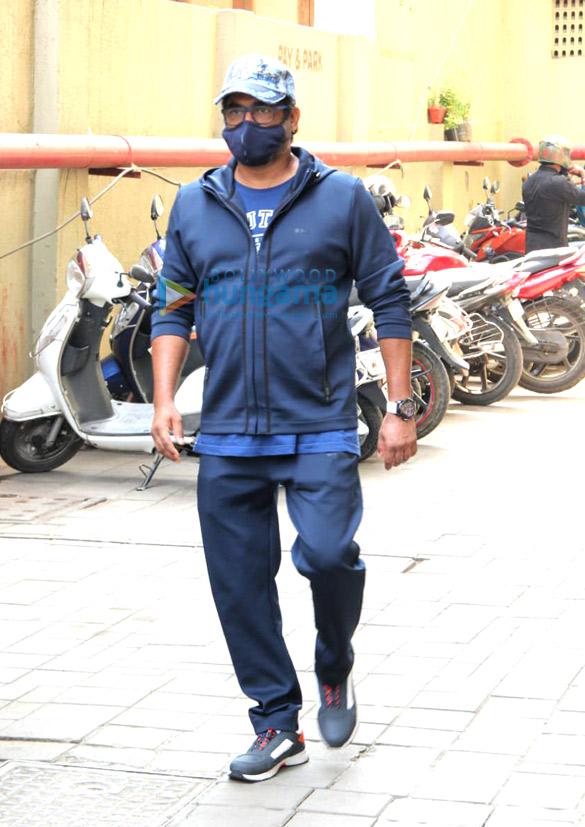 Photos: R Madhavan spotted at a dental clinic in Bandra