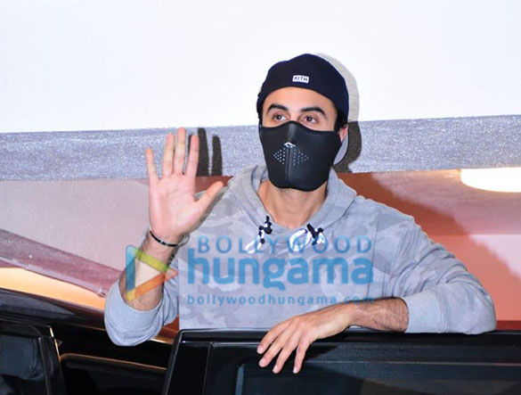 photos ranbir kapoor snapped at a dubbing studio in bandra 5