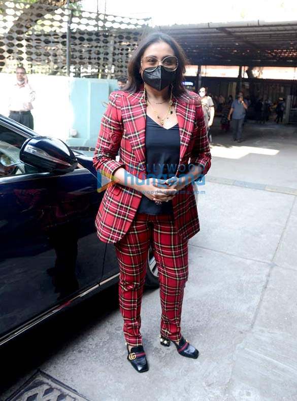 Photos: Rani Mukerji snapped rocking a lad power suit outside Holy Family Hospital in Bandra Photos: Rani Mukerji snapped rocking a lad power suit outside Holy Family Hospital in Bandra