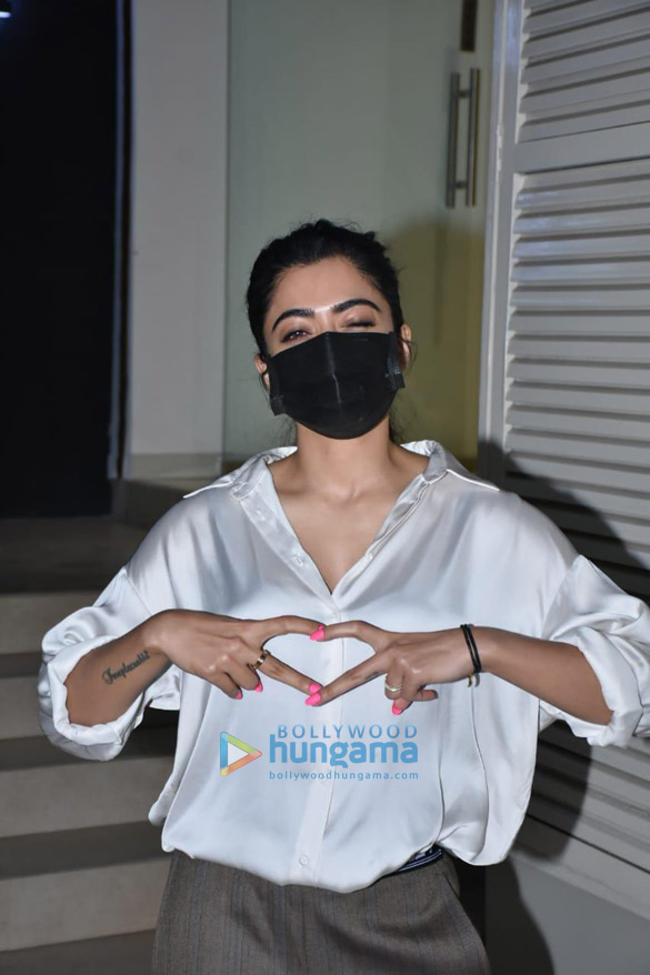 photos rashmika mandanna spotted outside dee studios in khar 3