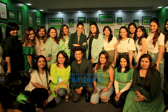 Photos: Riteish Deshmukh and Genelia D’Souza snapped at Ariel’s See Equal season 5 Photos: Riteish Deshmukh and Genelia D’Souza snapped at Ariel’s See Equal season 5
