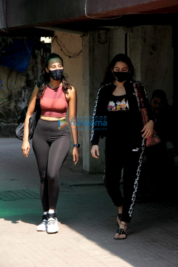 Photos: Sara Ali Khan and Namrata Purohit spotted in Santacruz Photos: Sara Ali Khan and Namrata Purohit spotted in Santacruz