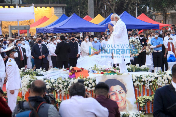 photos shah rukh khan sachin tendulkar shraddha kapoor other celebs attend lata mangeshkars state funeral at shivaji park 965 2