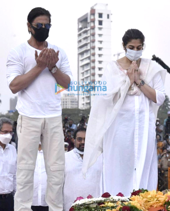 photos shah rukh khan sachin tendulkar shraddha kapoor other celebs attend lata mangeshkars state funeral at shivaji park6 2
