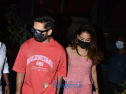 Photos: Shahid Kapoor and Mira Rajput snapped at Pali Bhavan Cafe in Bandra