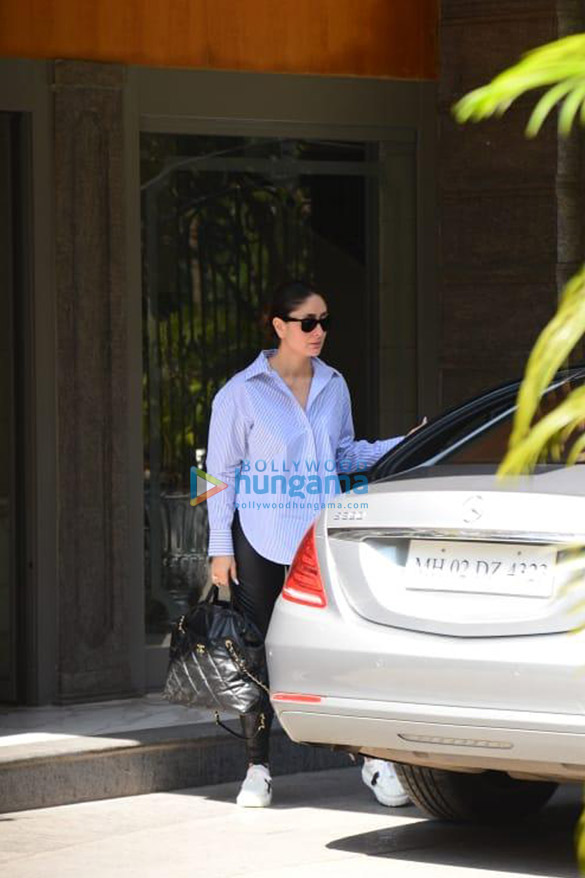 photos sisters kareena kapoor khan and karisma kapoor snapped along with jehangir ali khan at their father randhir kapoors residence in bandra 4 photos sisters kareena kapoor khan and karisma kapoor snapped along with jehangir ali khan at their father randhir kapoors residence in bandra 4
