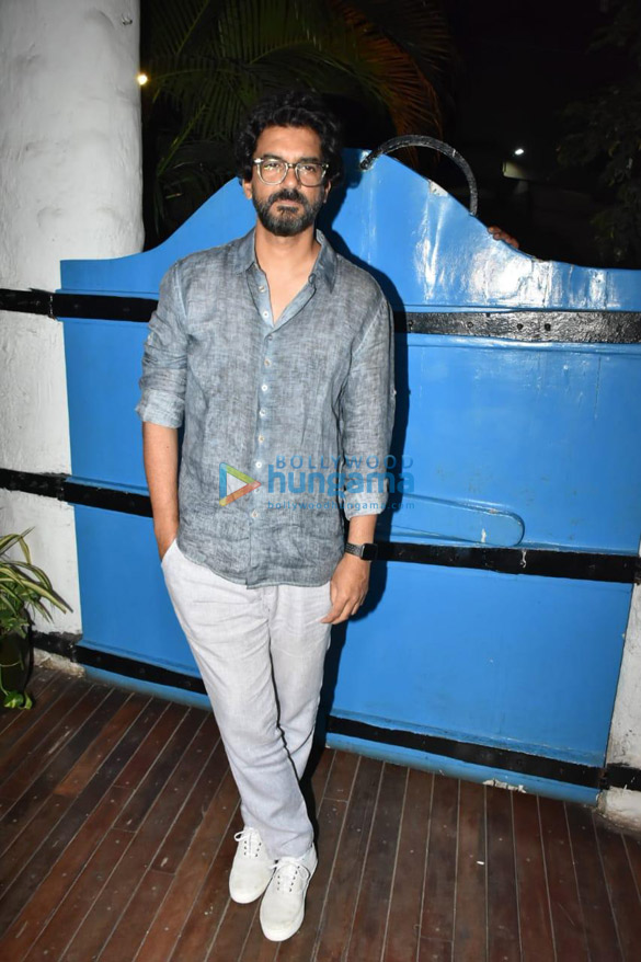 photos taapsee pannu pratik gandhi and others celebrate the wrap of woh ladki hai kahaan at olive bar and kitchen in bandra 3