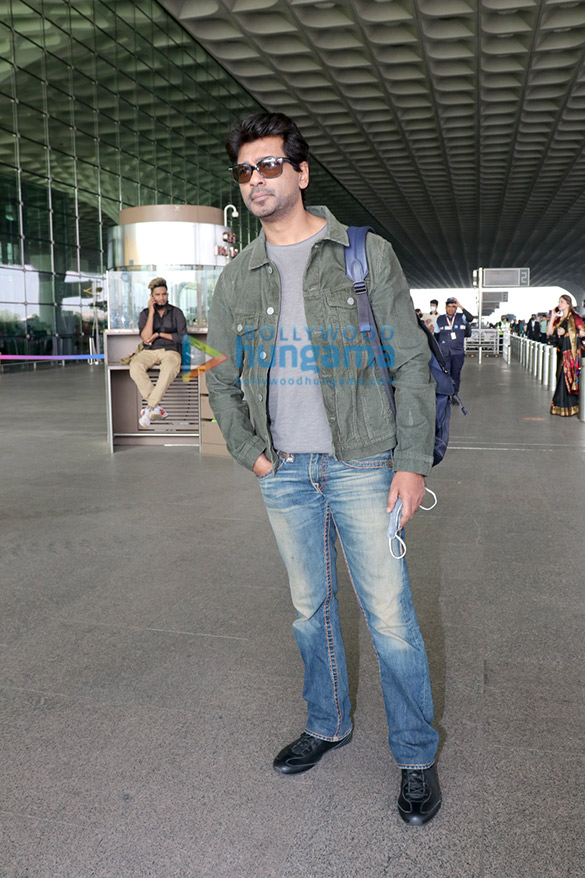 photos tara sutaria shraddha kapoor bhushan kumar and others make a travel at leasure style statement at the airport 4
