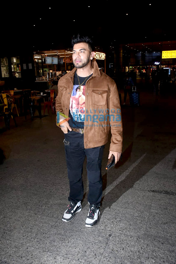 photos vaani kapoor sussanne khan aayush sharma and saahil khan snapped at the airpor 4